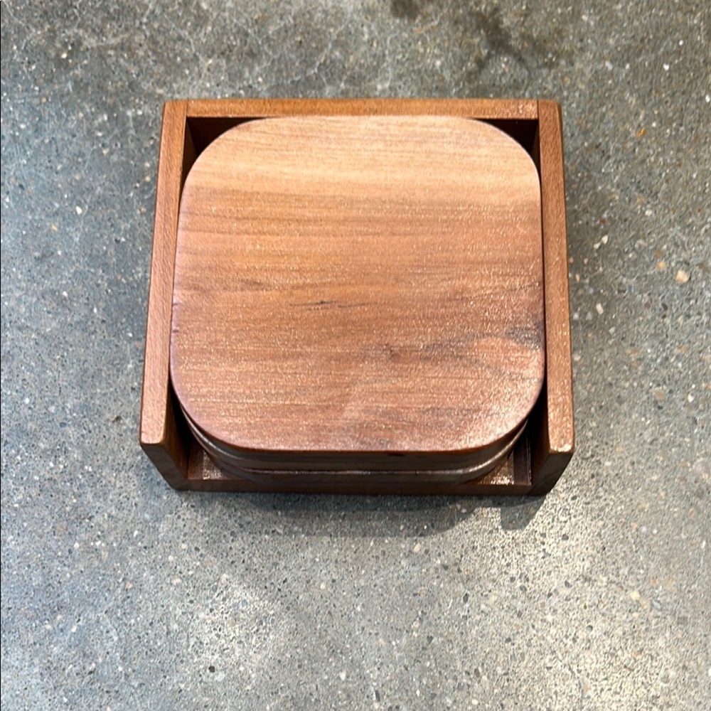 Elegant Wooden Coaster Set